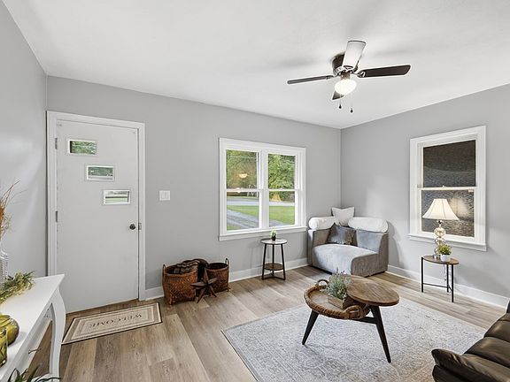 3rd image of 193 Ridgewood Blvd