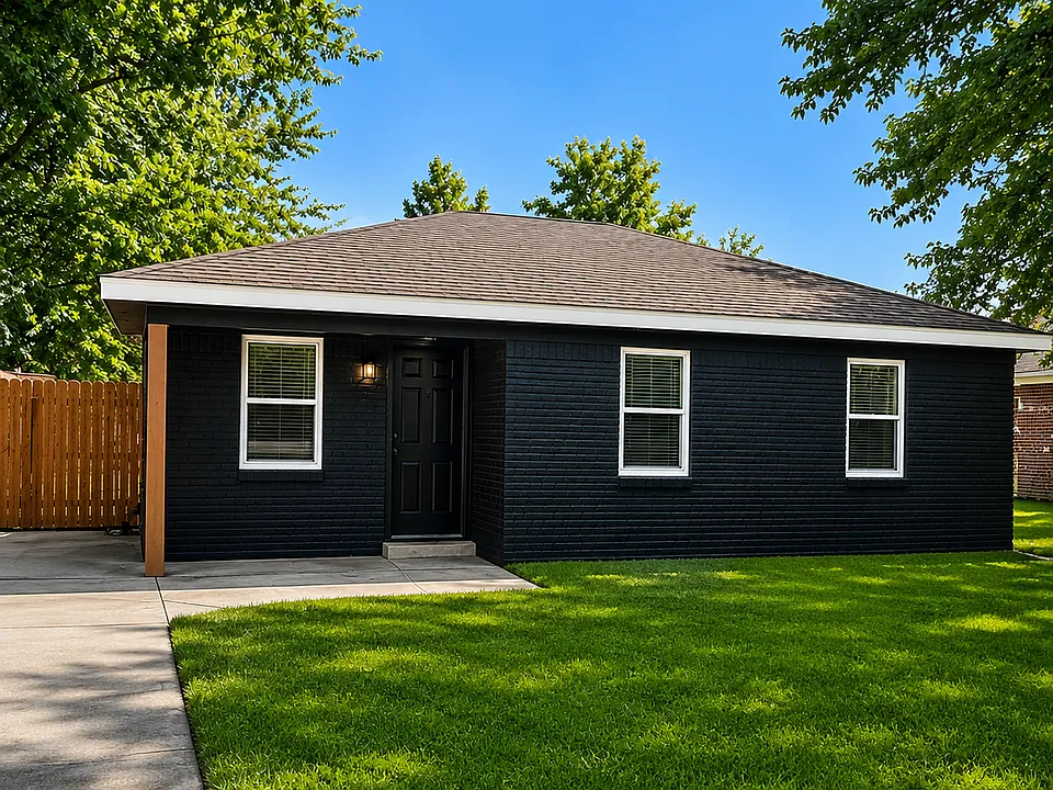 617 Moccasin Dr