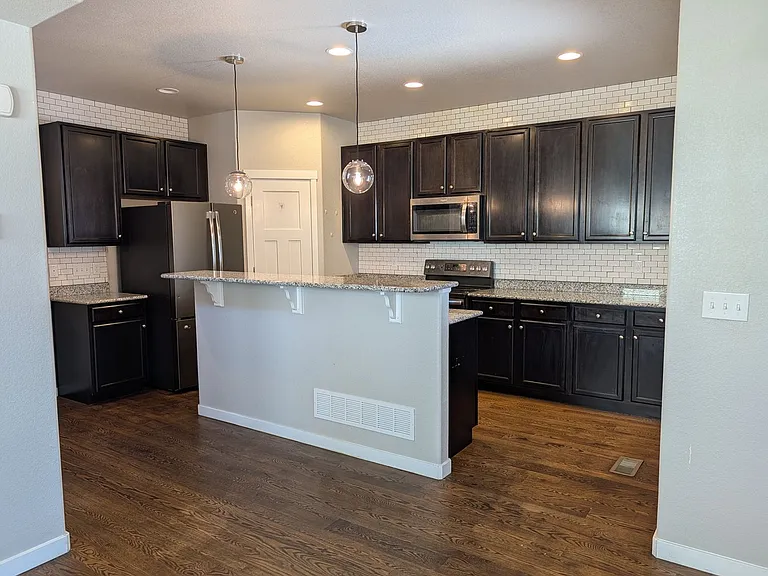 7709 Camille Ct — Photo 9