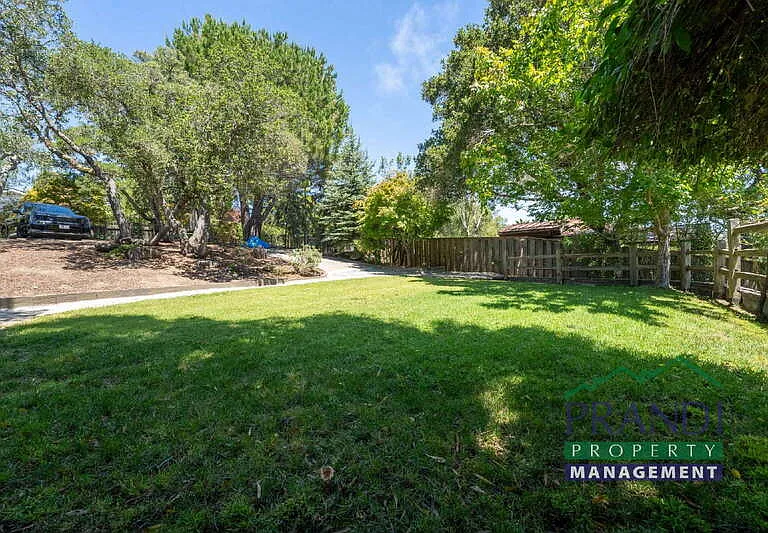 377 Summit Ave — Photo 41