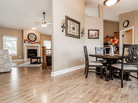 3rd image of 2021 Foxtail Ct