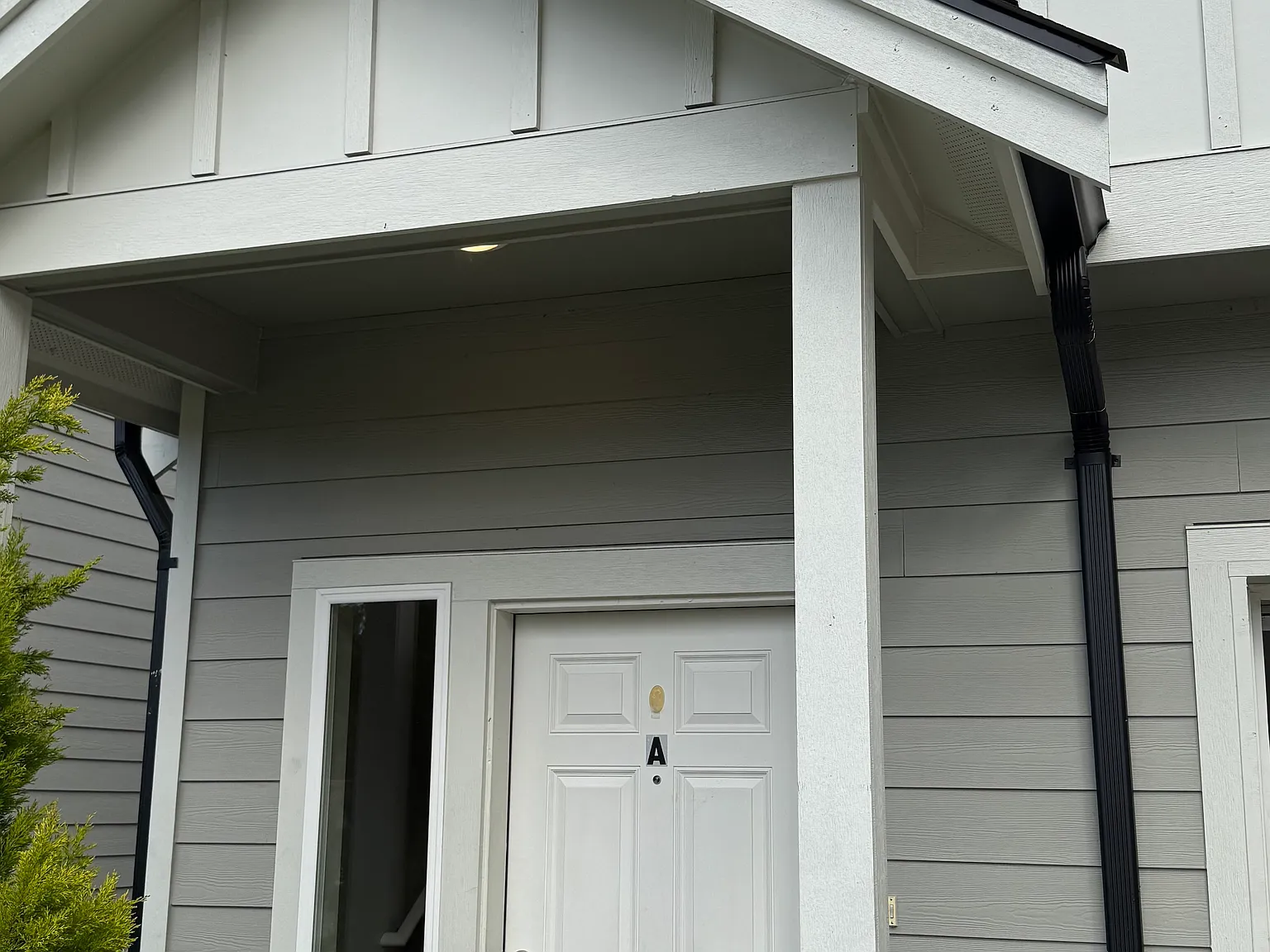 3 bed, 2.5 bath, 1143 sqft, $2,495 — Photo 2