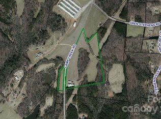 1110 Camp Creek Rd, Hickory, NC 28602