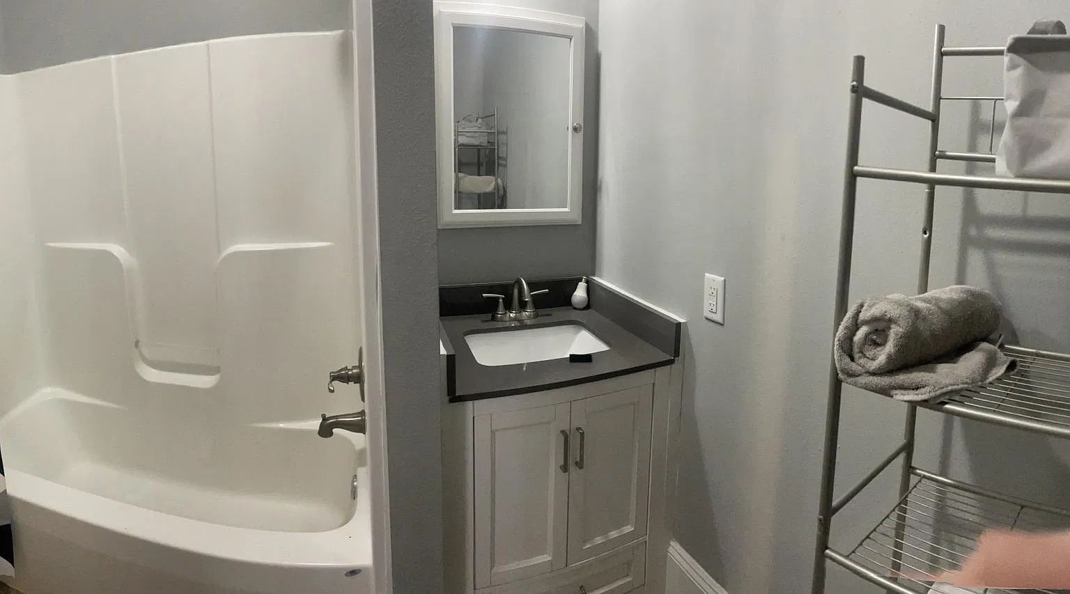 618 Pacific Ave — Photo 2