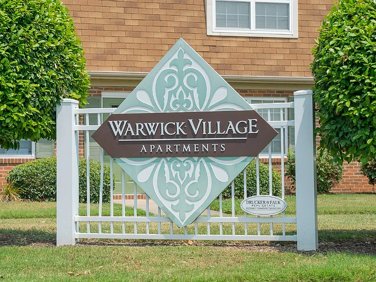 Welcome to Warwick Village Apartments