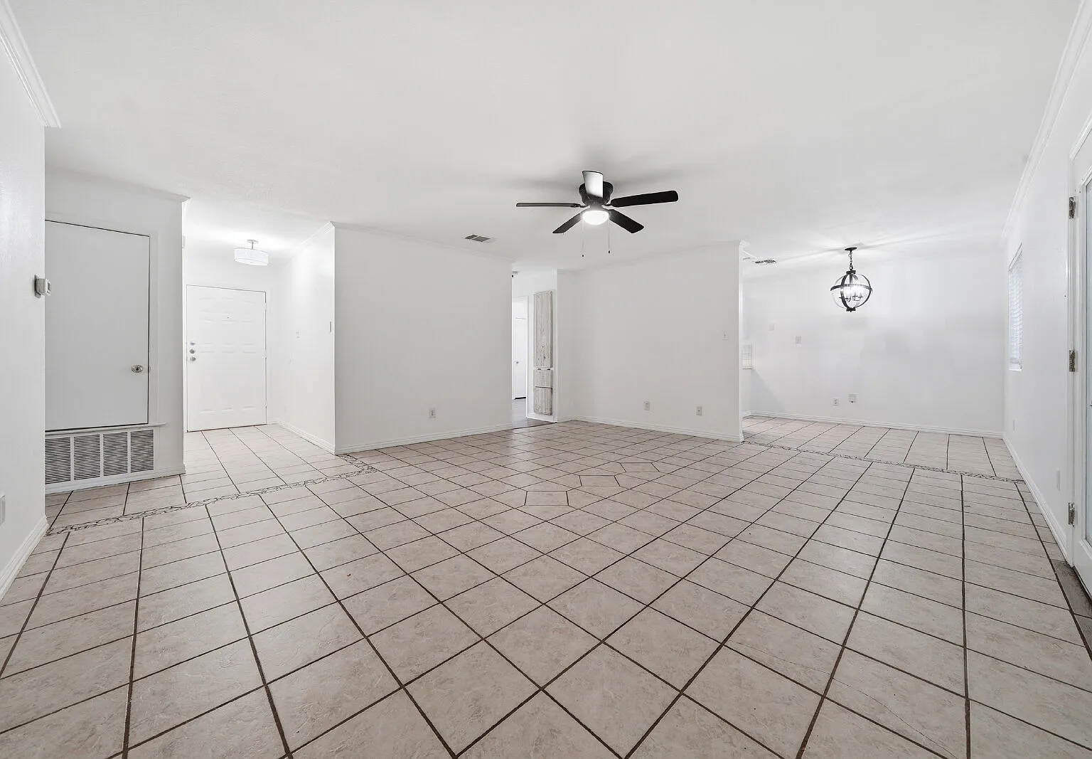 3 bed, 2.0 bath, 1146 sqft, $1,795 — Photo 4