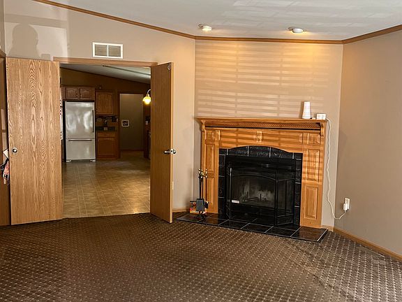 3rd image of 34 Ivy Lane