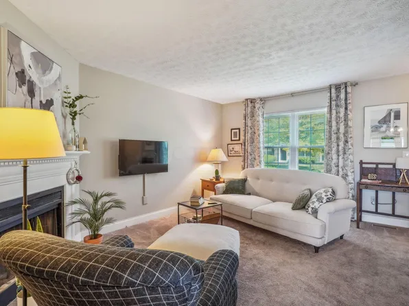 7865 Meadowhaven Blvd, Columbus, OH 43235