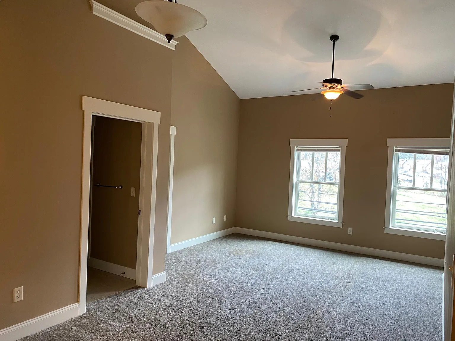 3 bed, 1445 sqft, $1,850 — Photo 4
