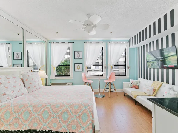 235 Sunrise Avenue #2038, Palm Beach, FL 33480