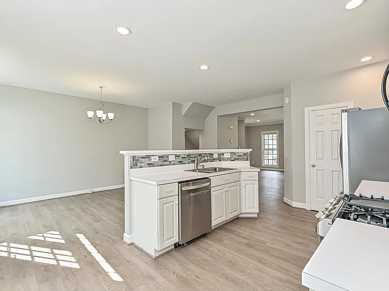 43045 Golf View Dr — Photo 27
