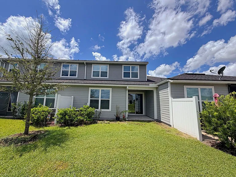 716 Cherry Elm Dr — Photo 21