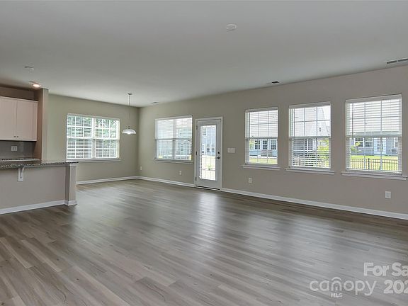 3rd image of 14236 Southbridge Forest Dr
