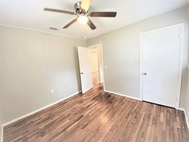 503 Forest St — Photo 14