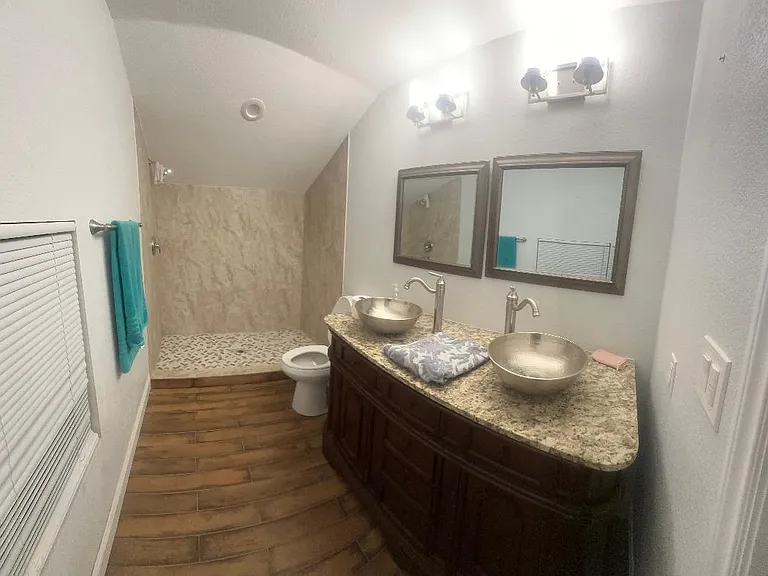 24191 Beverly Dr — Photo 16