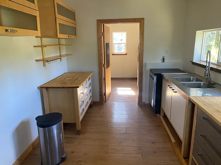 616 Nancy Ln — Photo 7