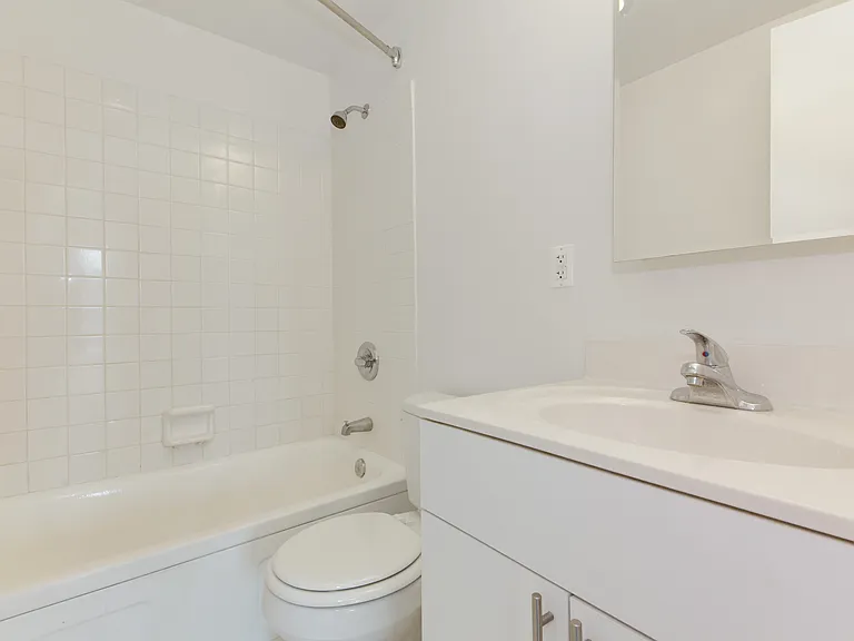 1101 3rd St SW #606 — Photo 11