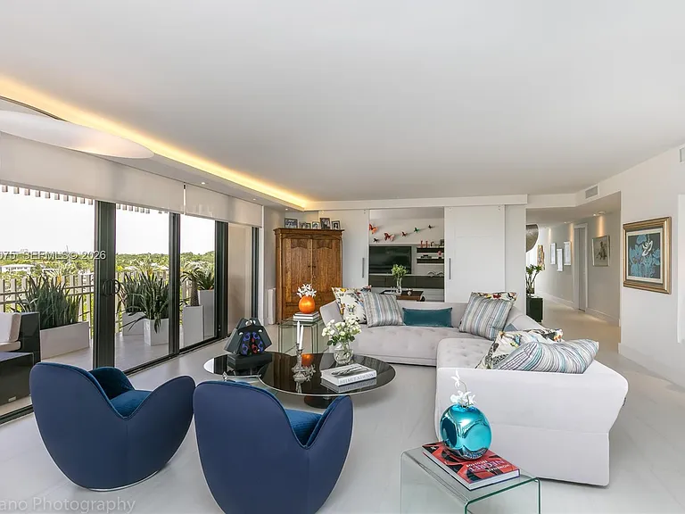 3 Grove Isle Dr #C502 — Photo 11