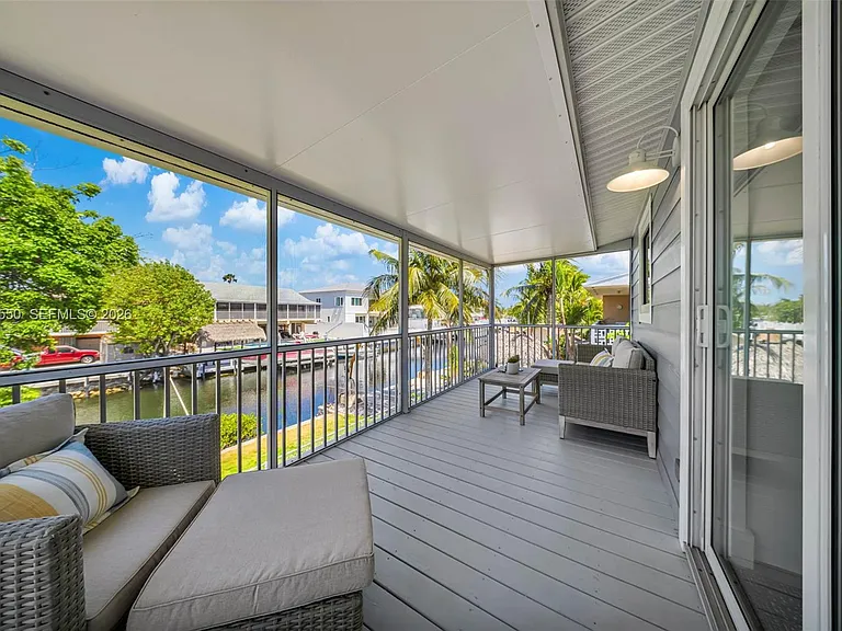 129 Nautilus Dr — Photo 14