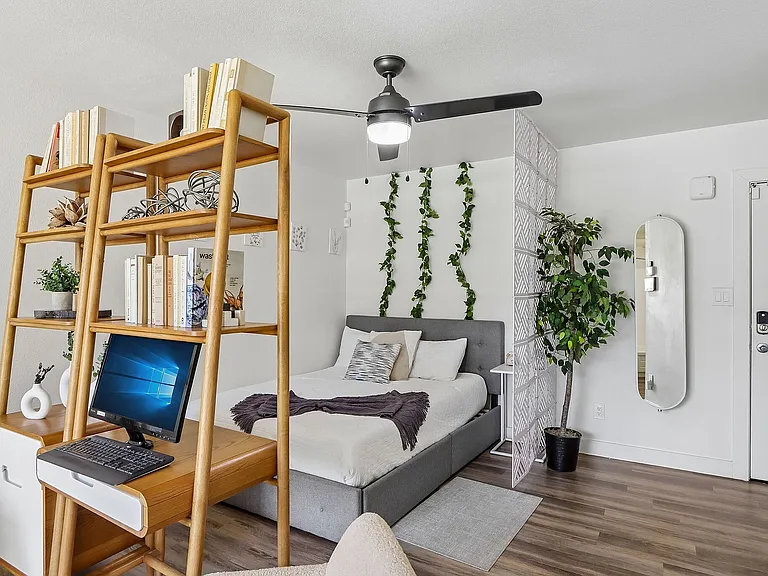 16-web-or-mls-N 7th Ave-S0905-014