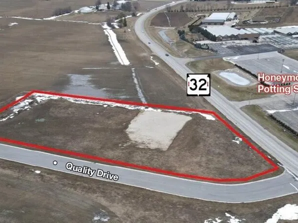 Lt1 QUALITY DRIVE, New Holstein, WI 53061