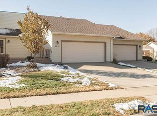 6228 W Coughran Ct, Sioux Falls, SD 57106
