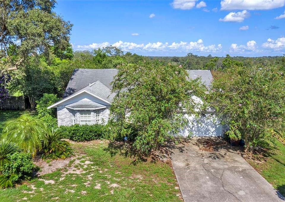 1st image of 734 Cambridge Way