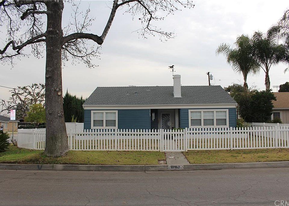 1st image of 10162 Lynrose St