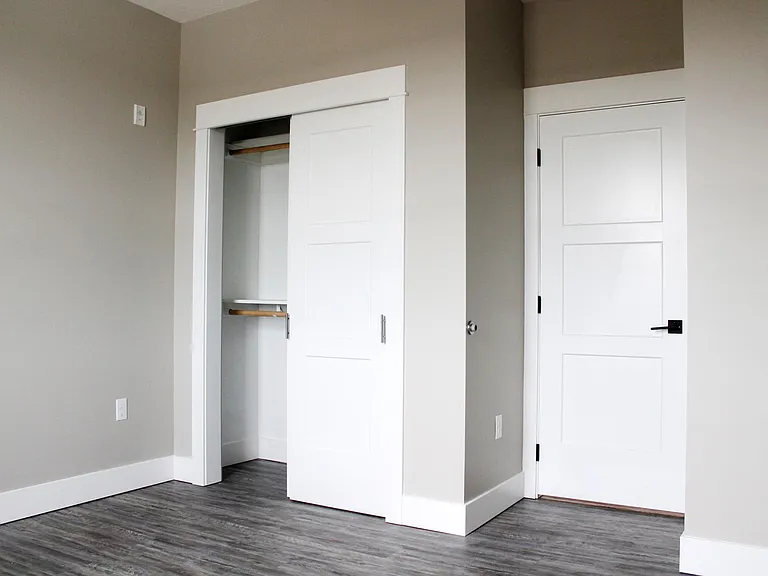 Prairie Heights Apartments — Photo 13