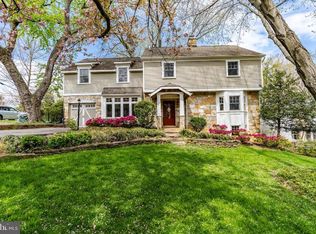 201 Buxton Rd, Falls Church, VA 22046