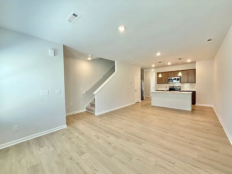 112 Silver Fir Ln — Photo 3