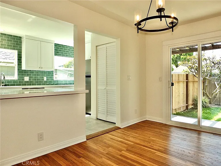4036 E Vermont St — Photo 13