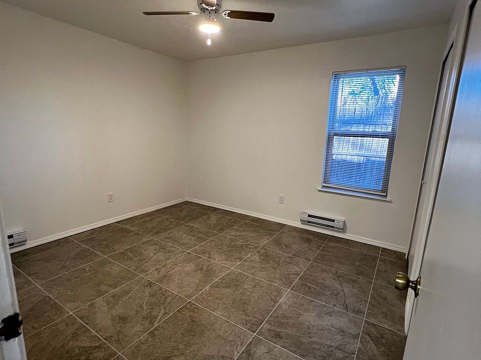 2nd image of 2366 Camino Capitan #13D