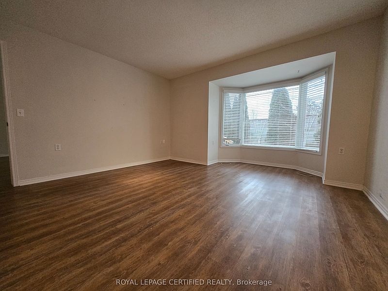 London Townhouse for rent - 3 Bedrooms — photo 9