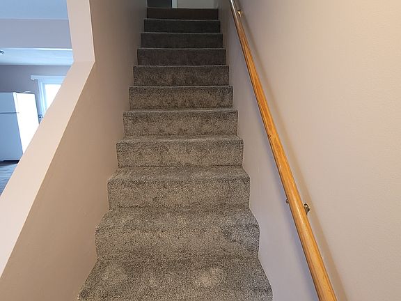 2nd image of 7 Fitzpatrick Ln