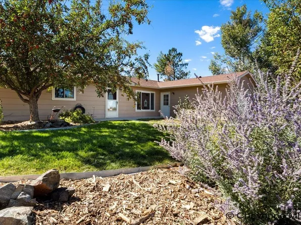 917 Ashford Ct, Cheyenne, WY 82007