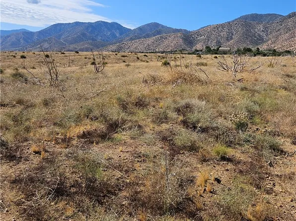 116 East St, Littlerock, CA 93543