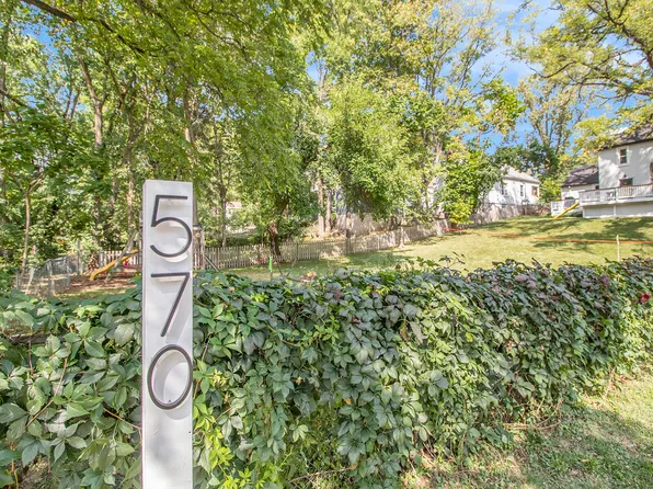 570 W Summit St, Ann Arbor, MI 48103