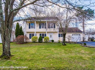 22 Cornwallis Rd, Toms River, NJ 08755
