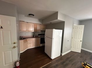 308 3rd St #A, California, PA 15419