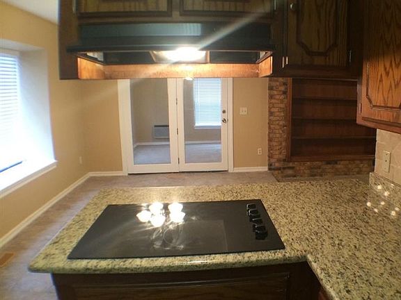 4th image of 8321 SW 36th St