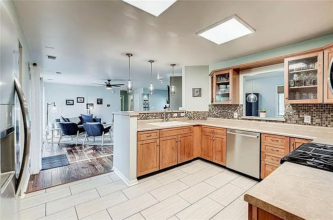 11050 Willowmere Dr — Photo 10