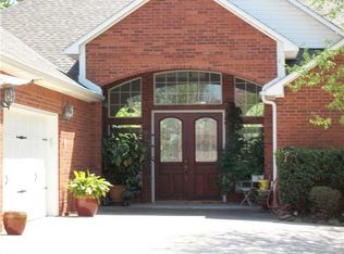 1807 Hidden Valley St, Van Buren, AR 72956
