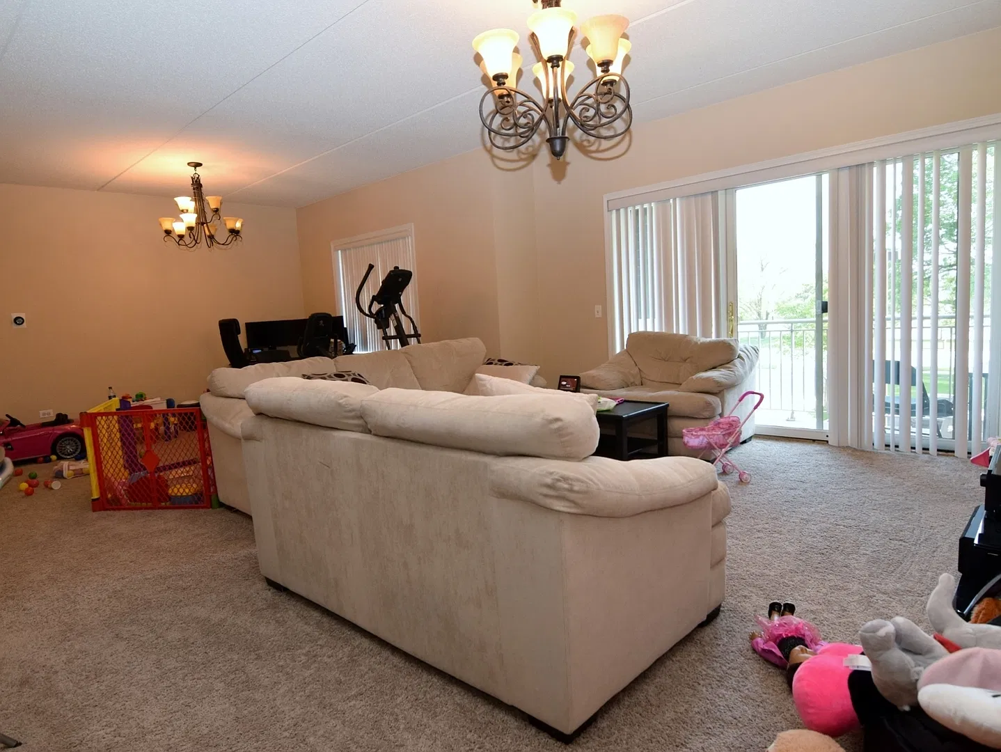 2 bed, 1575 sqft, $2,595 — Photo 2