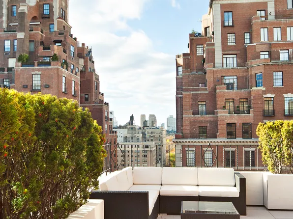 785 Park Avenue image 16 of 17