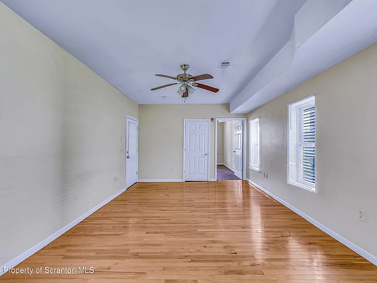 926 Madison Ave — Photo 7