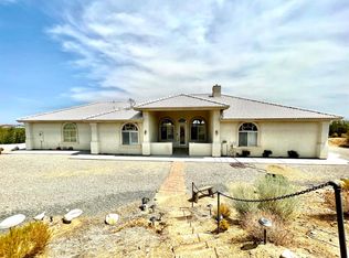 8835 Shadow Mountain Rd, Pinon Hills, CA 92372