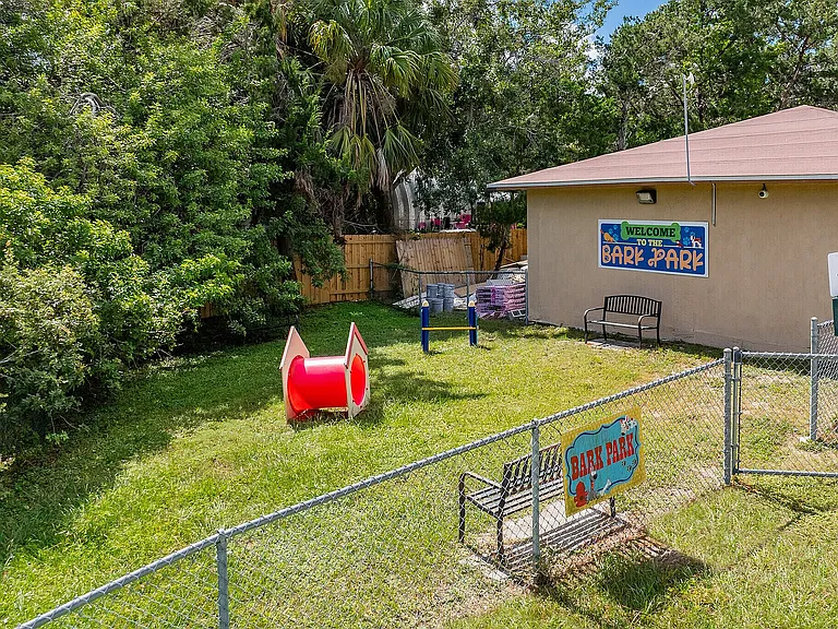 Spacious Bark Park