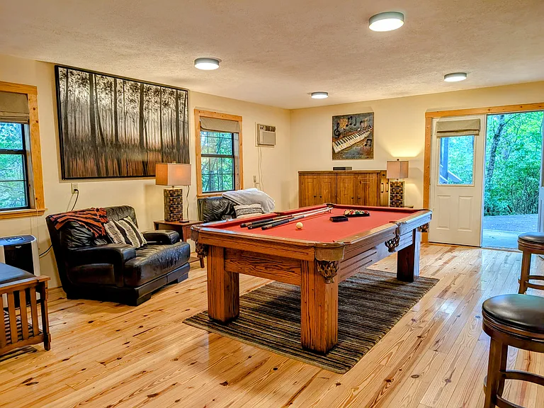 524 Stornoway Dr — Photo 86