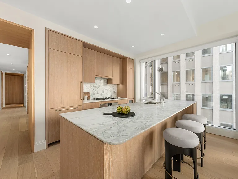 1 Park Row #18C — Photo 9